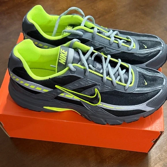 Nike Initiator (black/black-dark grey) - Picture 2 of 7